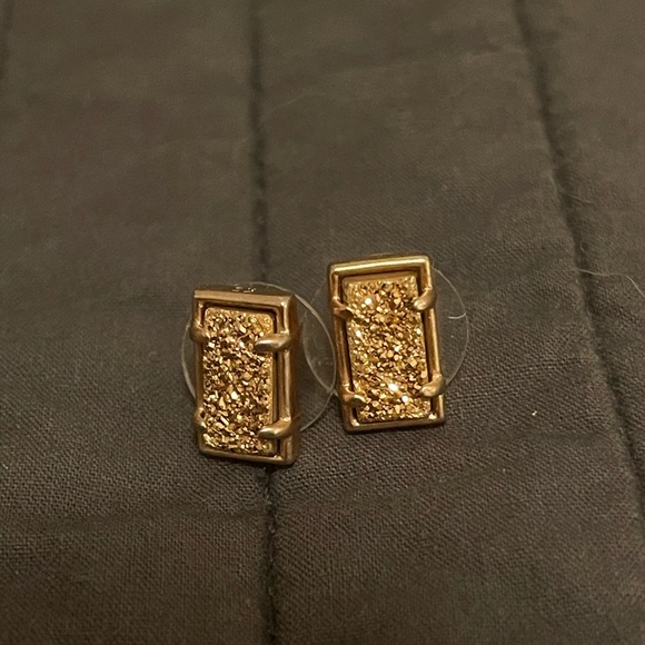 Kendra Scott Jewelry - Kendra Scott rose gold druzy stud earrings